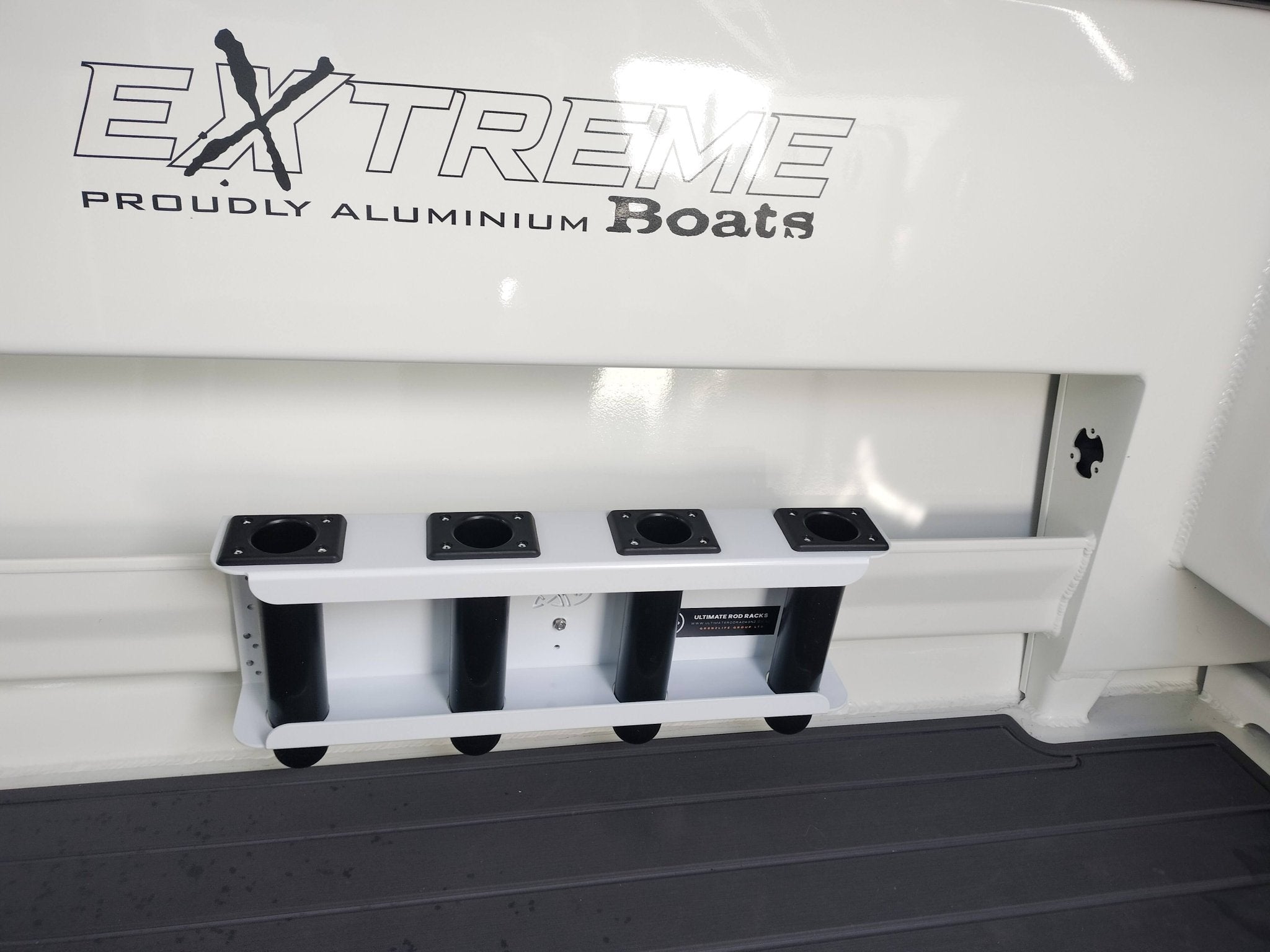 Why Ultimate Rod Racks Complement Extreme® Boats So Well - Ultimate Rod Racks NZ