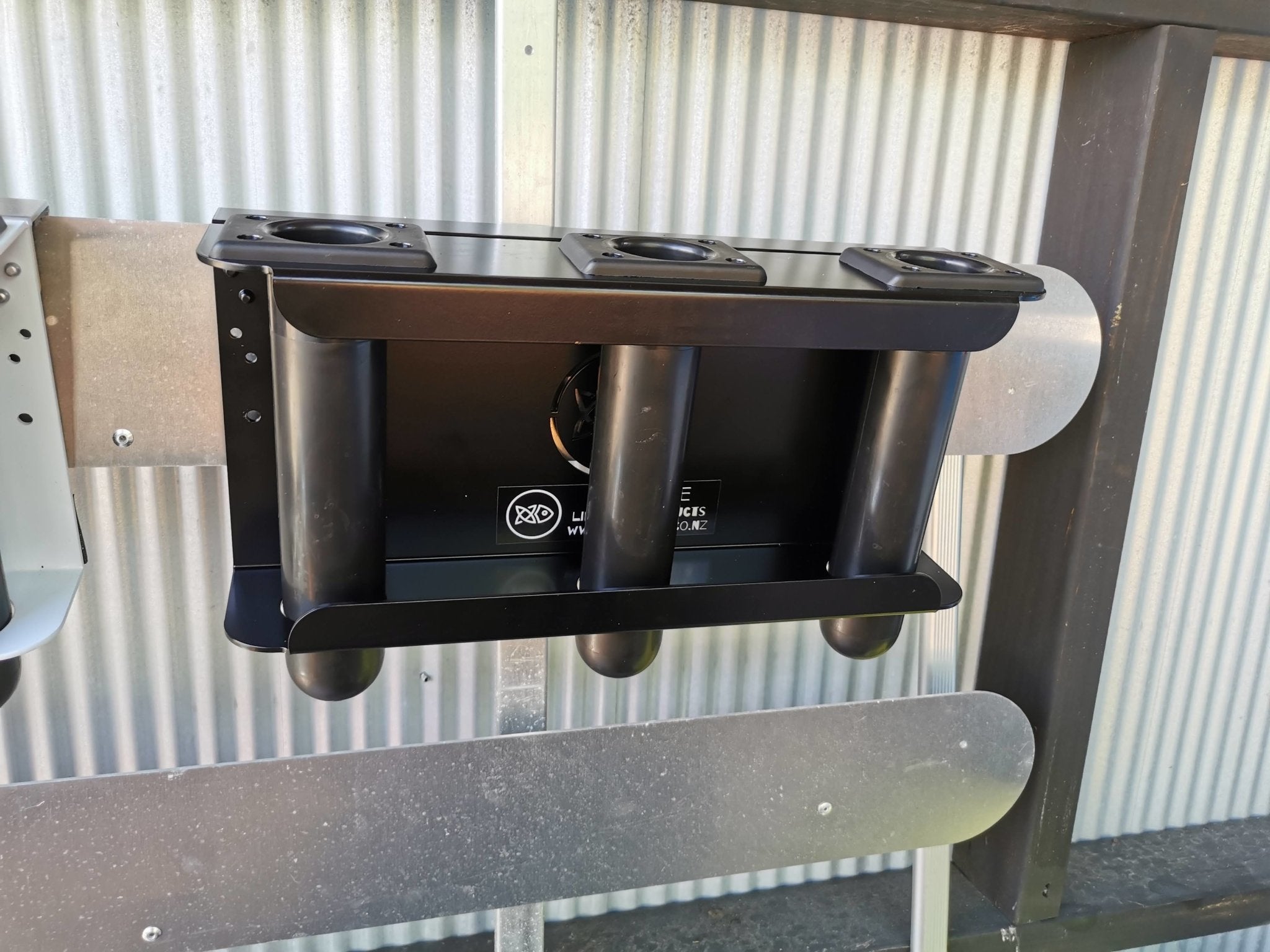 The 3 rod rack still has 150mm centrs but is only 400mm long and can be tucked away when not needed.