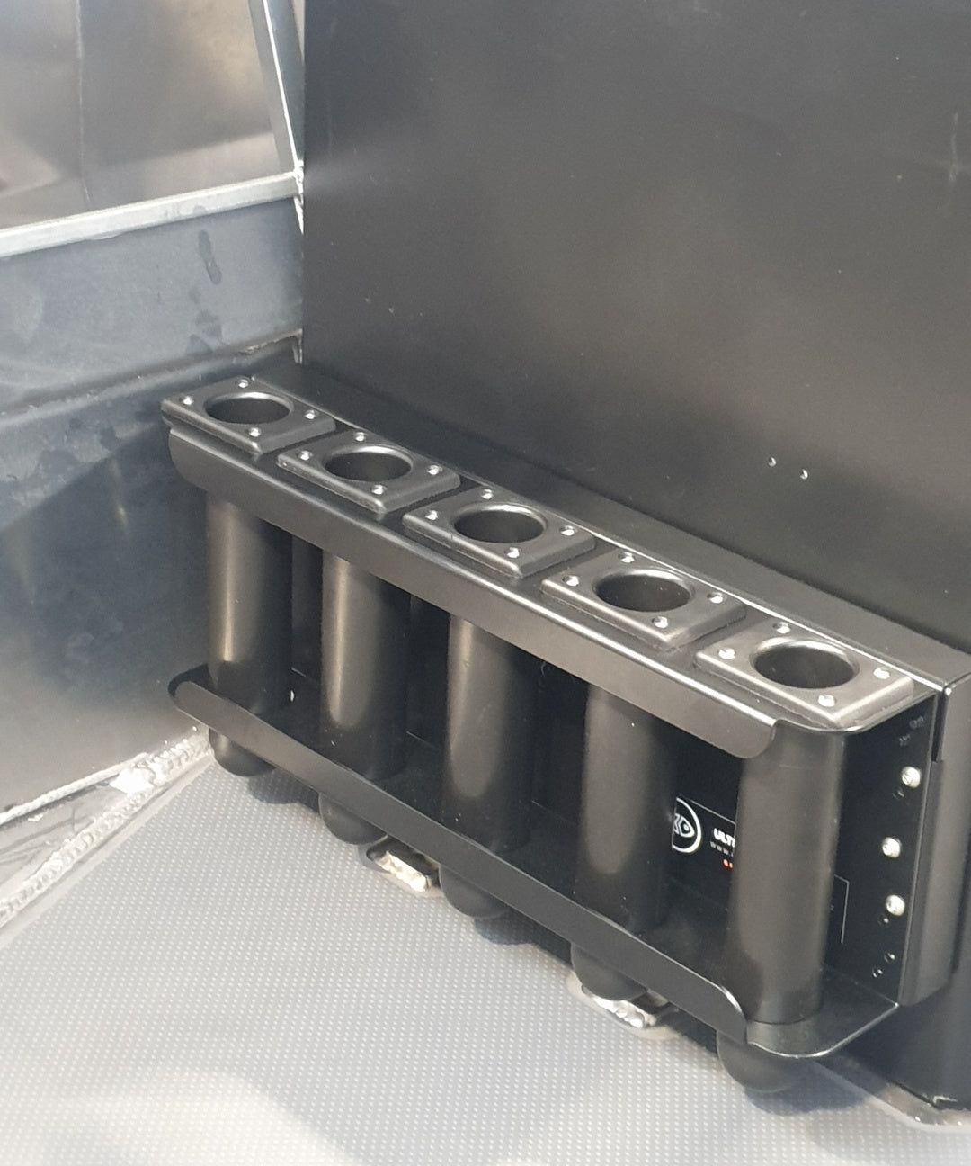 Fixed 5 Rod Rack S3 Console Model Assembly as set up in a Senator SC500