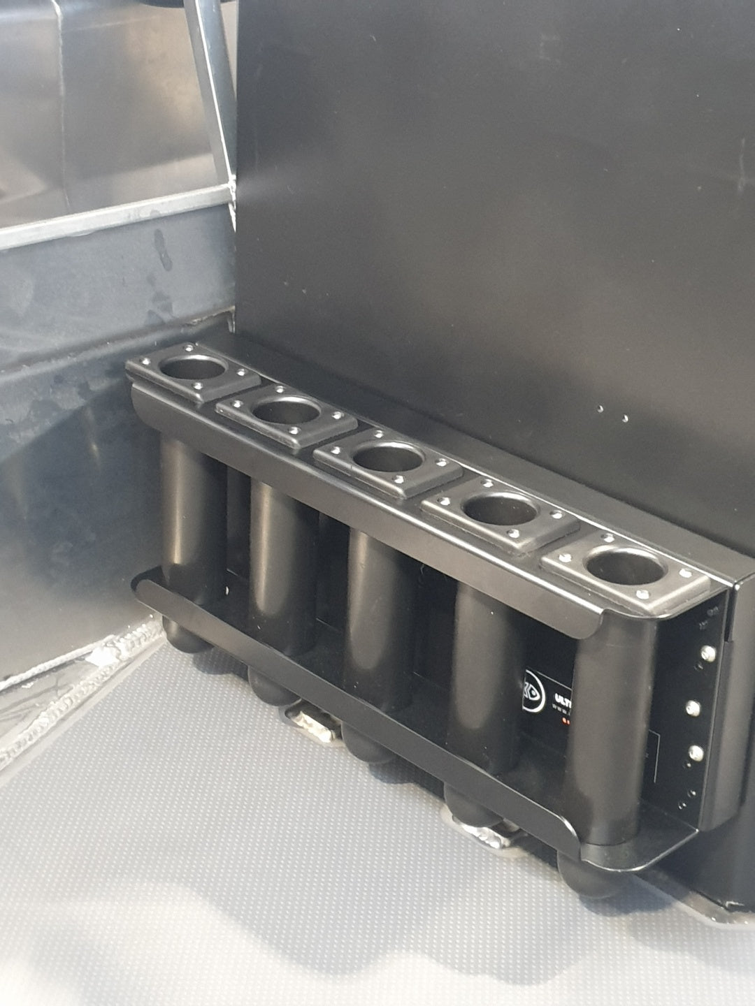 Fixed 5 Rod Rack S3 Console Model Assembly as set up in a Senator SC500