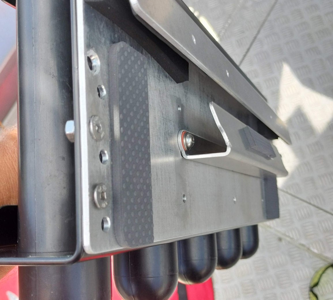Angled Bracket - Ultimate Rod Racks NZ