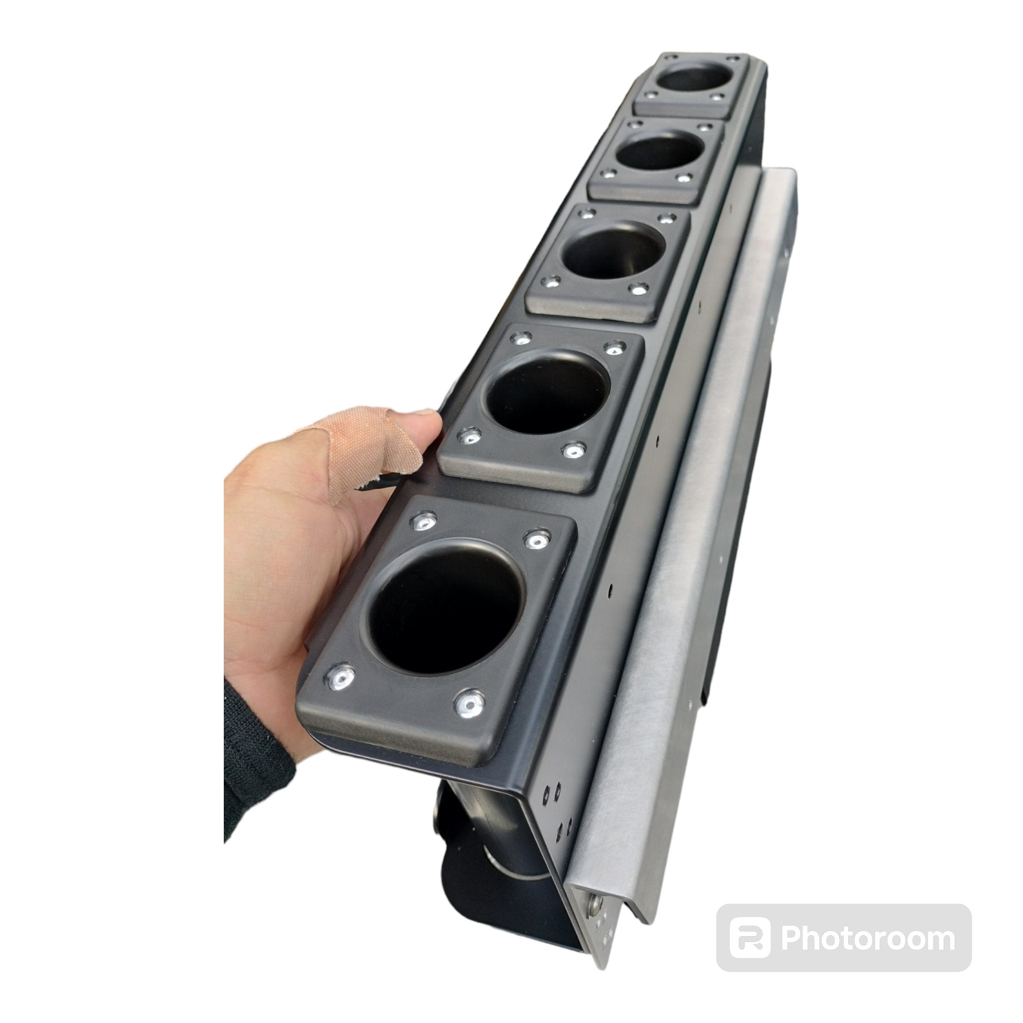 The SLR Backframe on the 4 rod Holder can have brackets added to fit andled pockets or low upstands