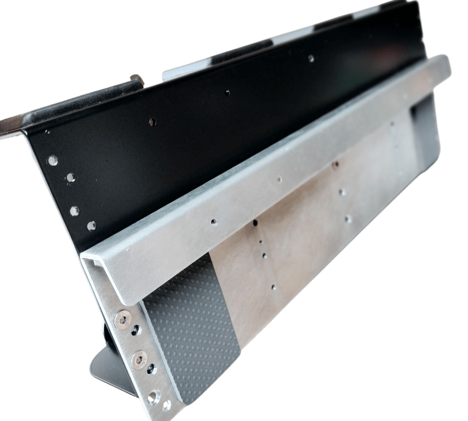 The SLR Silverback Low rider backframe is floating and can be adjusted or have brackets added to cater to most pocket formats