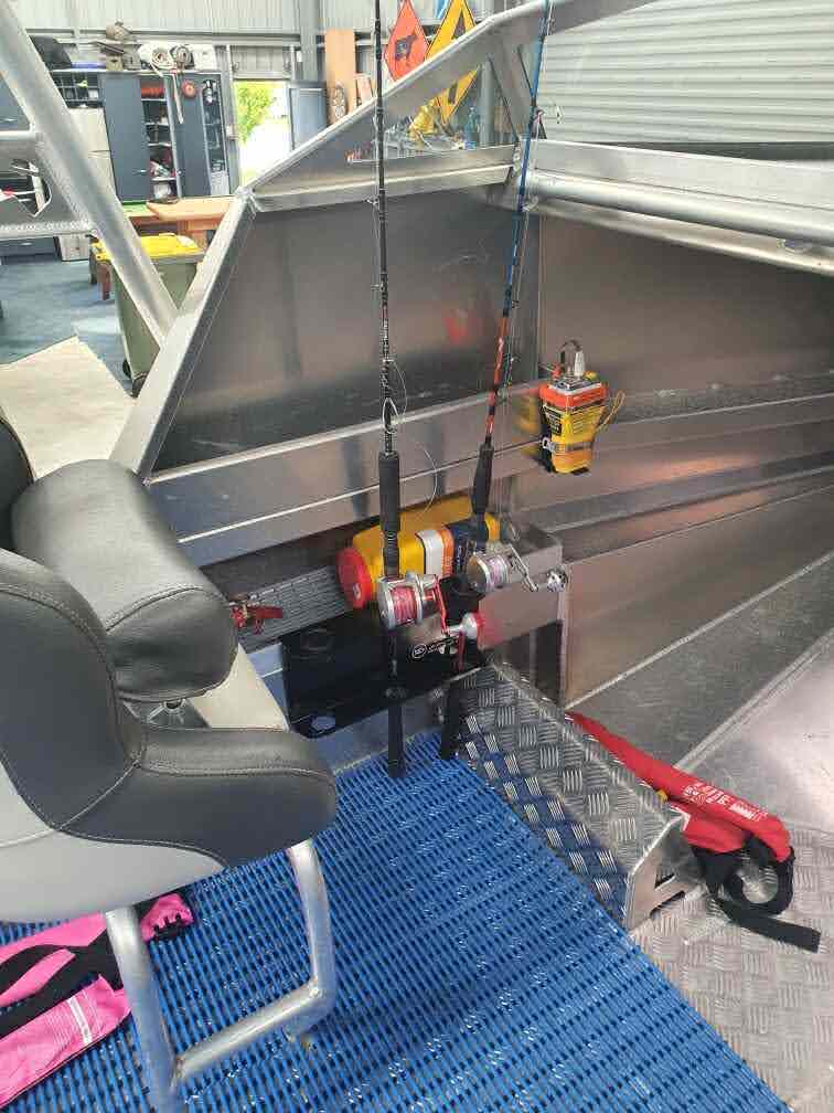 only 400mm long will fit both Hybrid and SLR backfames for full versatility from Ultimate Rod Racks ro fit into small spaces