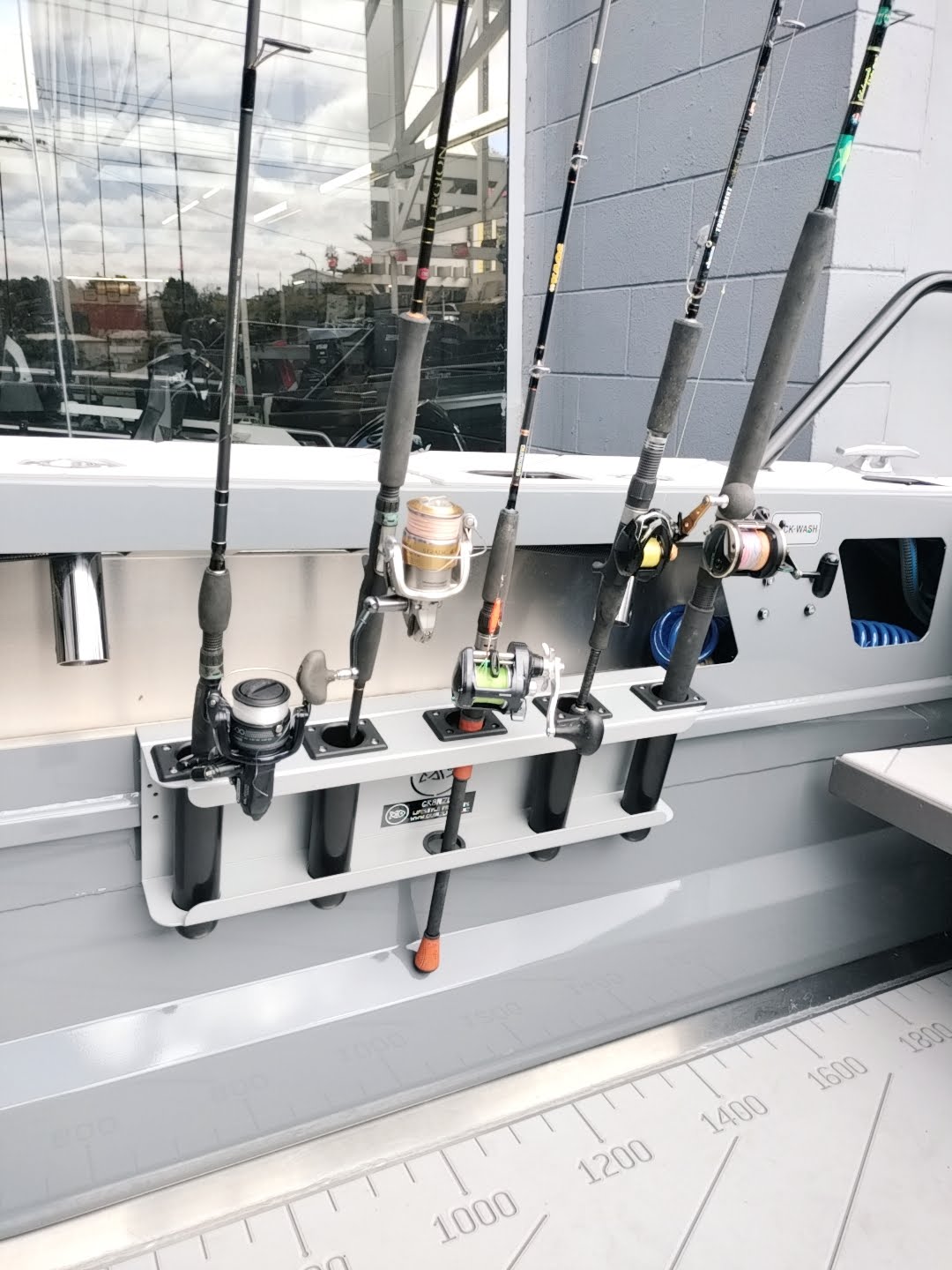 5 long  XL 695mm long with 150mm centres for larger reels in a stabicrft