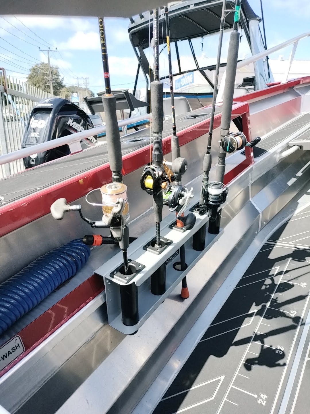 5 long  XL 695mm long with 150mm centres for larger reels in the 1550 stabicraft
